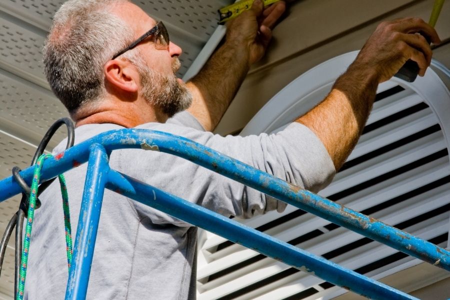 installing siding